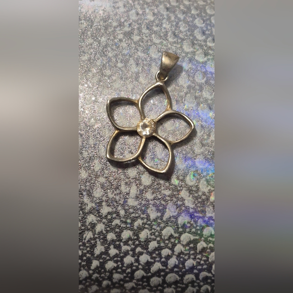Elegant Gold Plated 925 Silver Flower Pendant